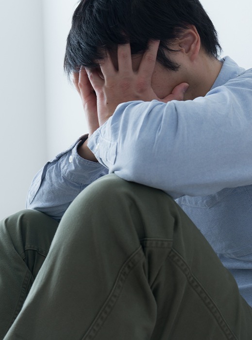 家から出られない状態の成人男性